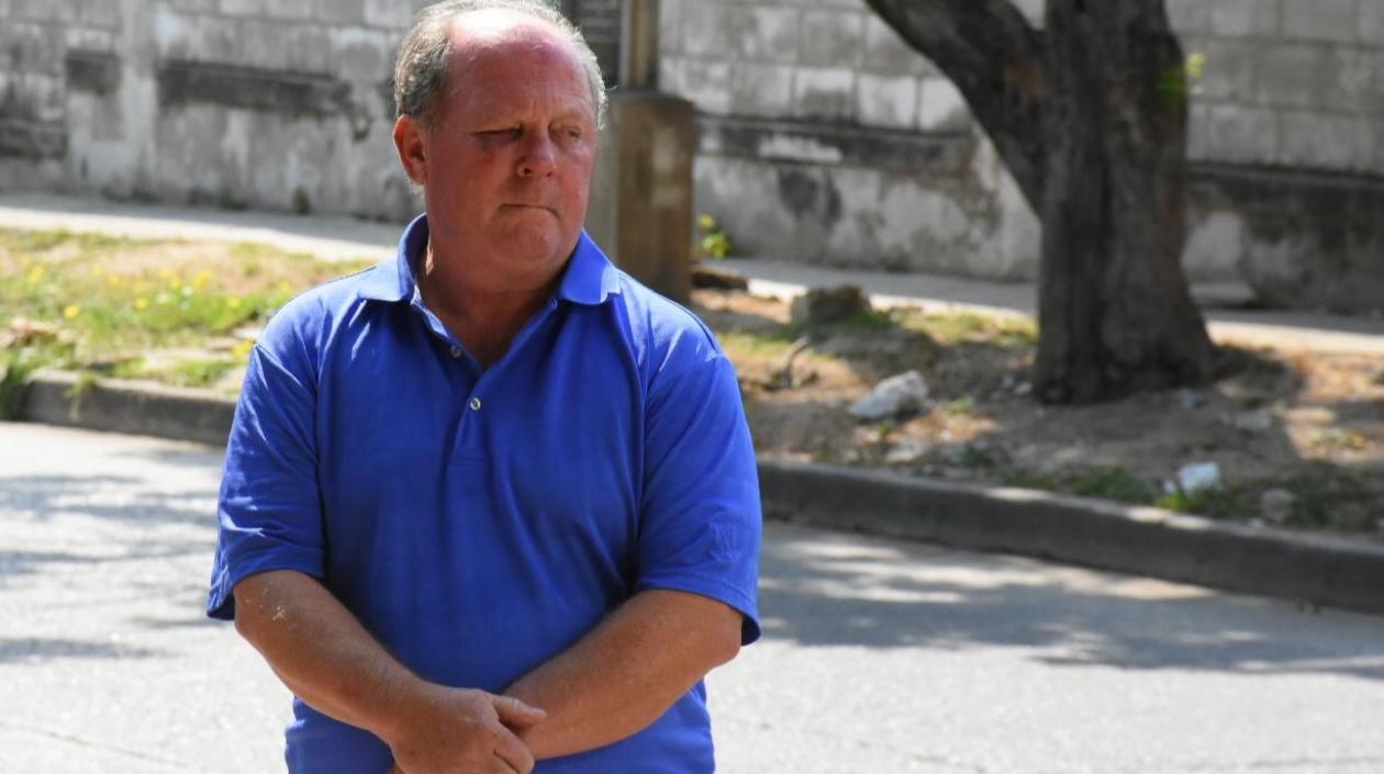 Alan Ross Thiefault.