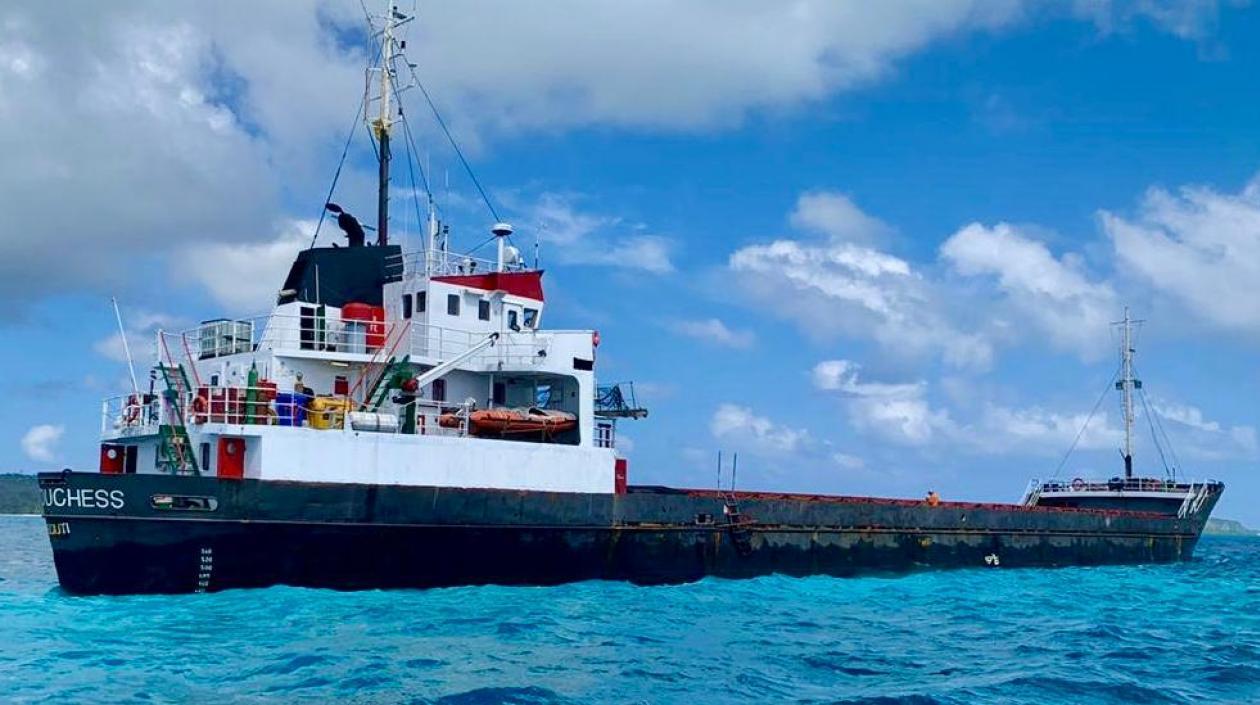 Buque de carga de nombre “Red Duchess”.