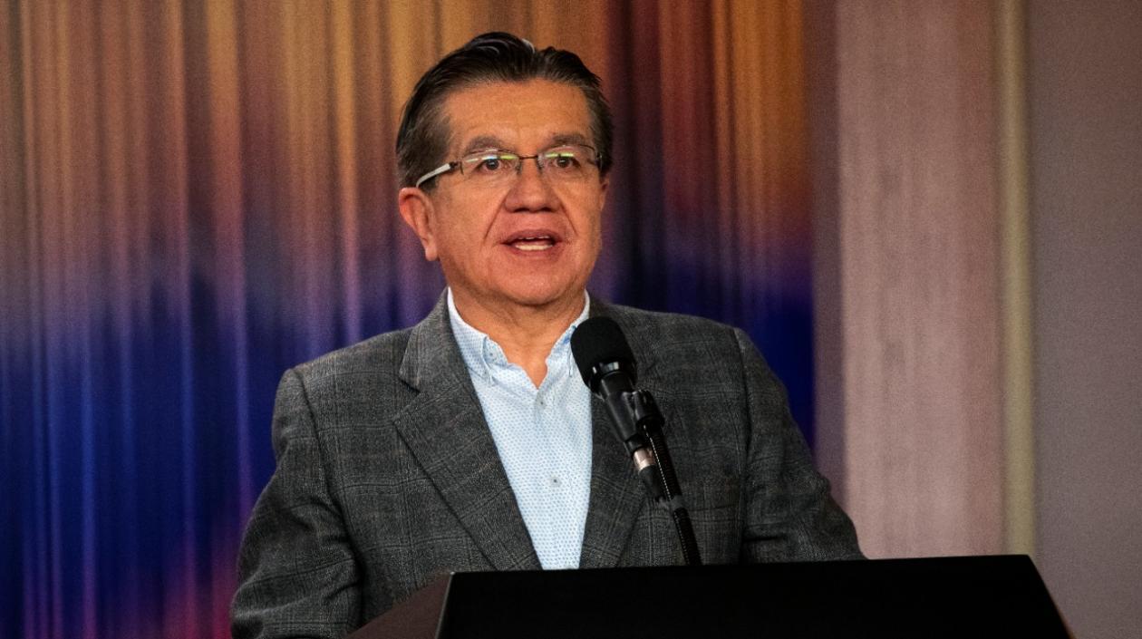 Fernando Ruiz, ministro de Salud.