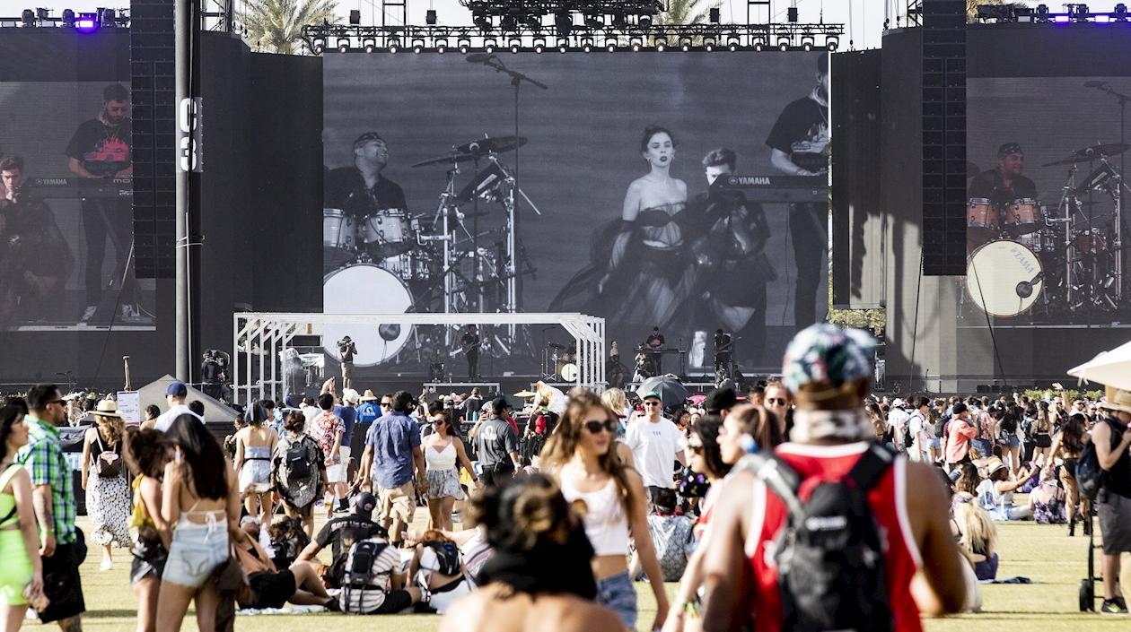 Por seguridad de los asistentes y el equipo de los festivales.