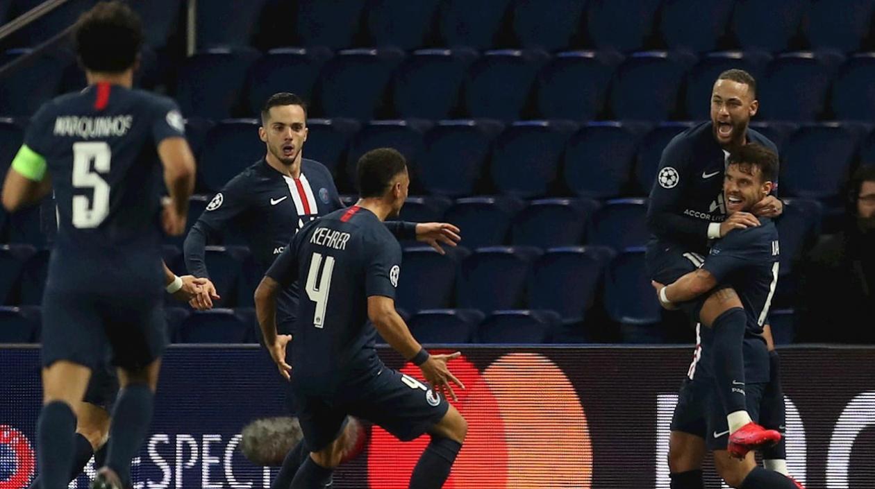 Neymar celebra uno de los goles.