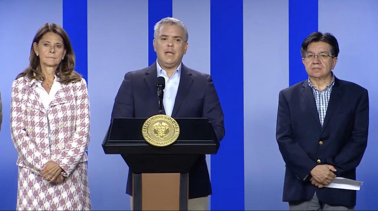 El Presidente Iván Duque haciendo el anuncio.