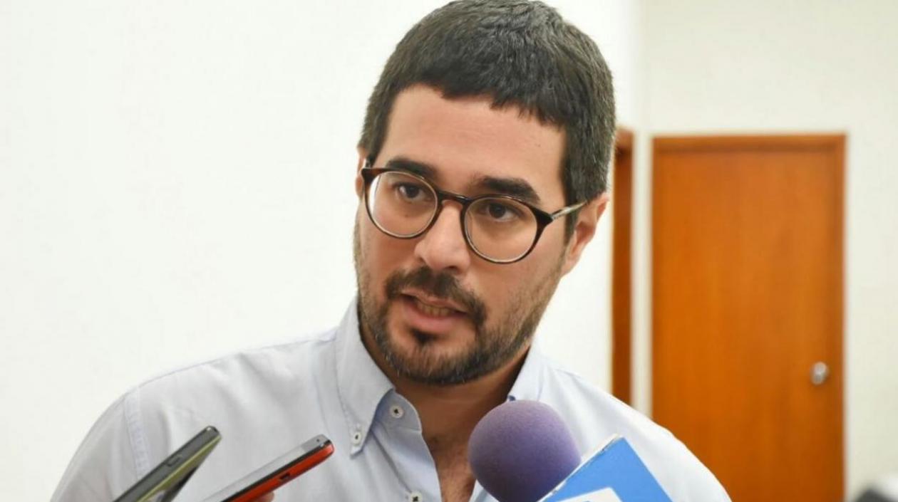 El secretario de Gobierno, Clemente Fajardo.