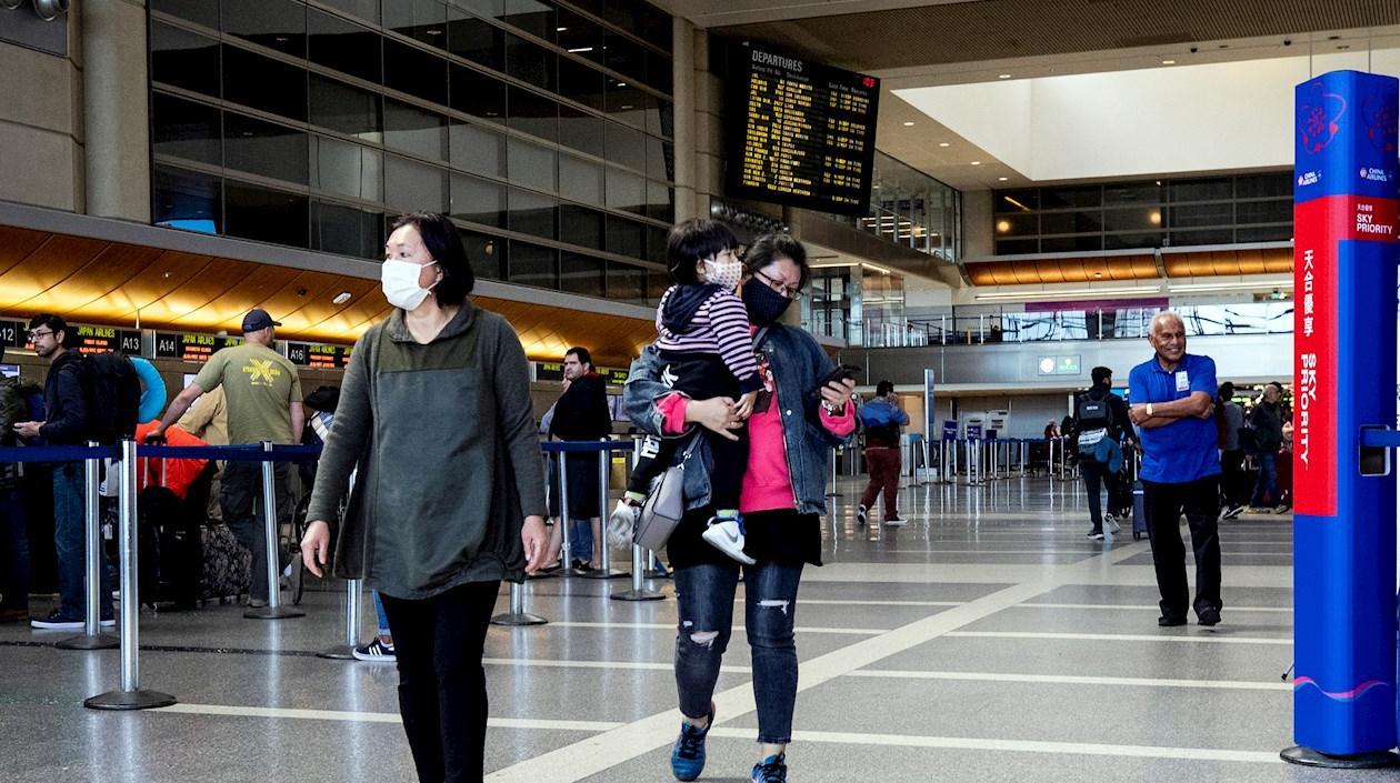 Personas usando tapabocas como prevención al coronavirus.