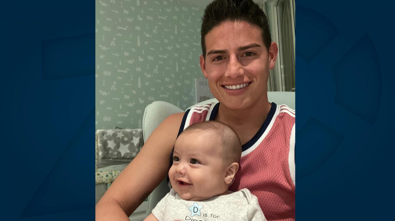 James Rodríguez y su hijo Samuel. 