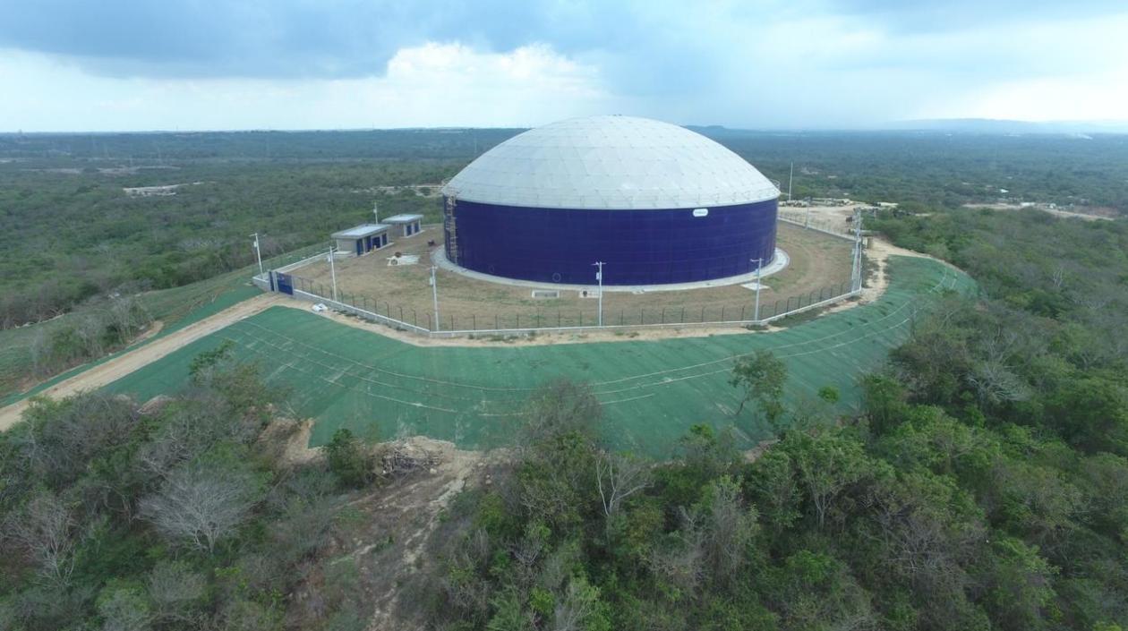 Este es el megatanque de 7 de Abril.