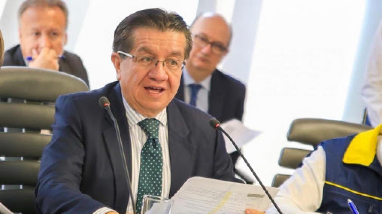 Fernando Ruiz Gómez, ministro de Salud.