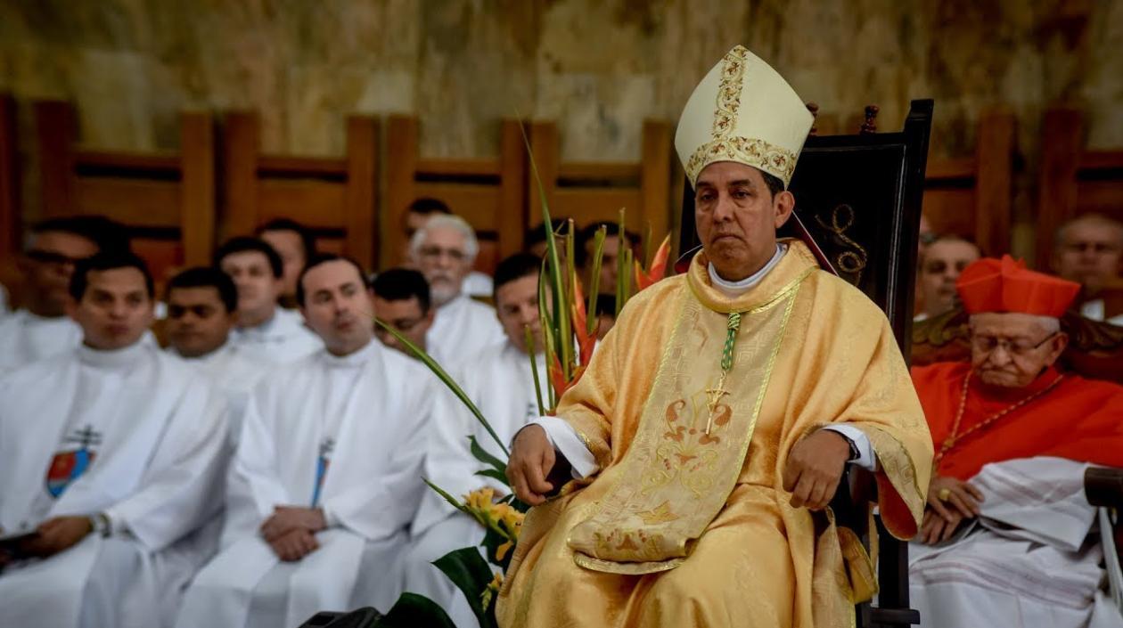 Monseñor Pablo Salas, Arzobispo de Barranquilla.