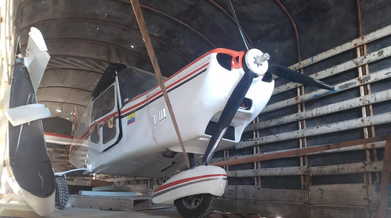 La avioneta inmovilizada.