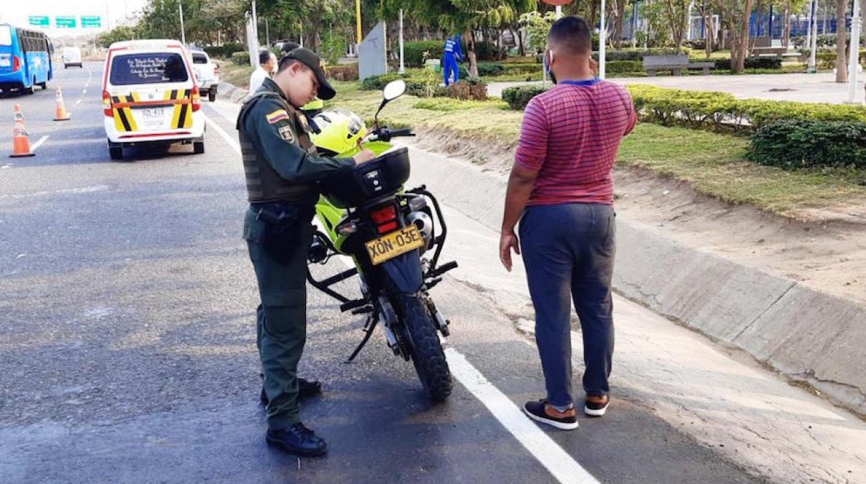Comparendo en plena vía pública.