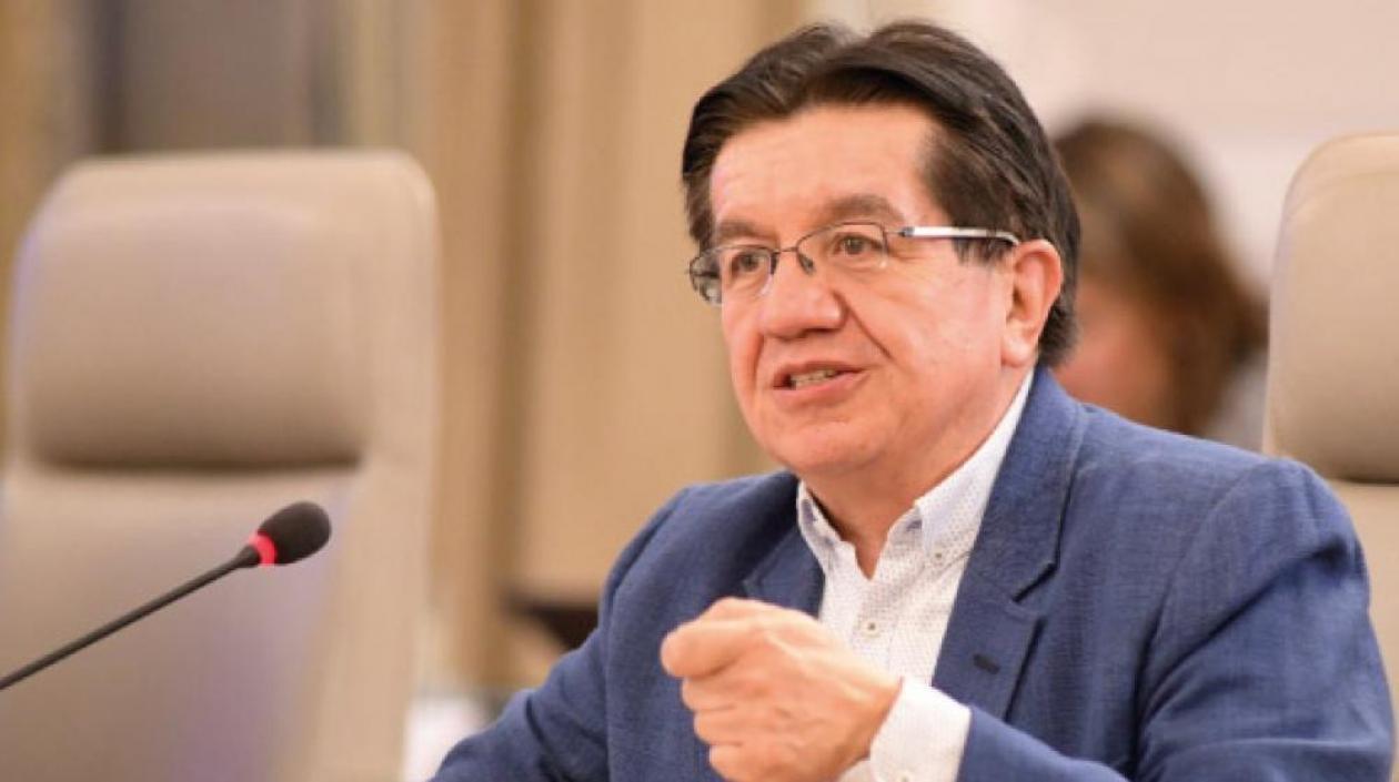 Fernando Ruiz, Ministro de Salud.