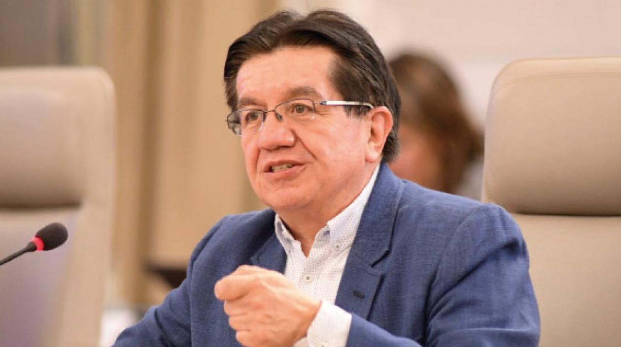 El Ministro de Salud, Fernando Ruiz.