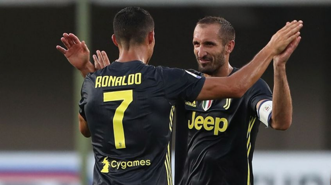 Cristiano Ronaldo y Giorgio Chiellini.