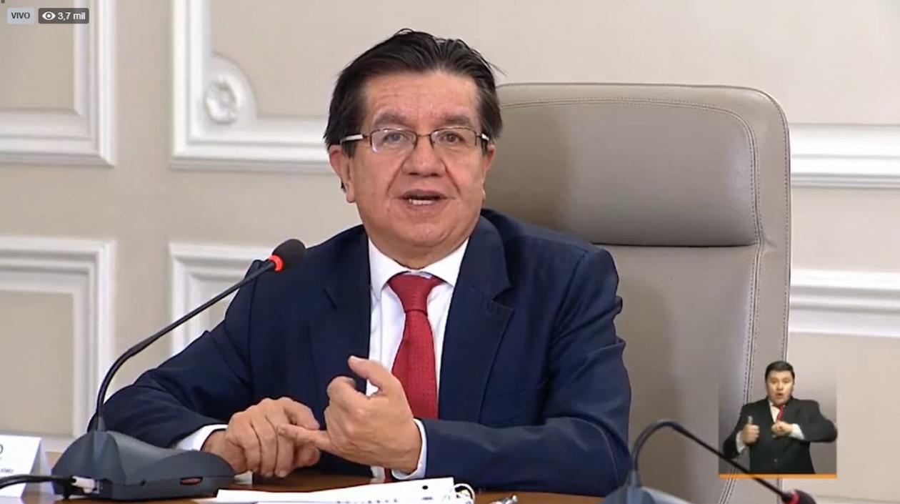 Fernando Ruiz, Ministro de Salud.