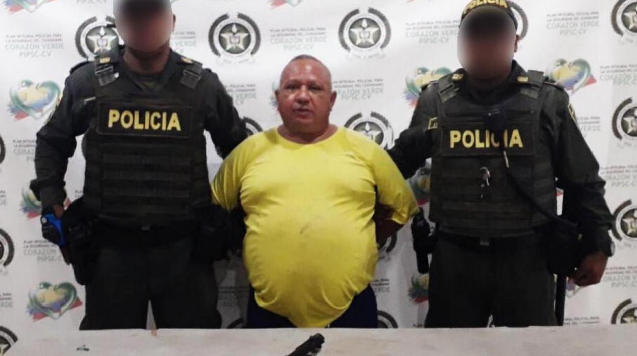 El hombre fue capturado por la Policía.