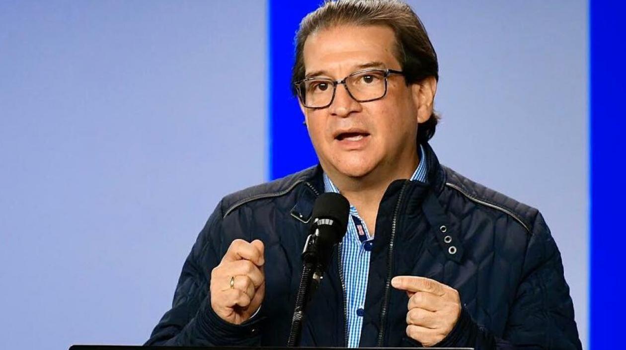 Ministro de Agricultura, Rodolfo Zea Navarro.