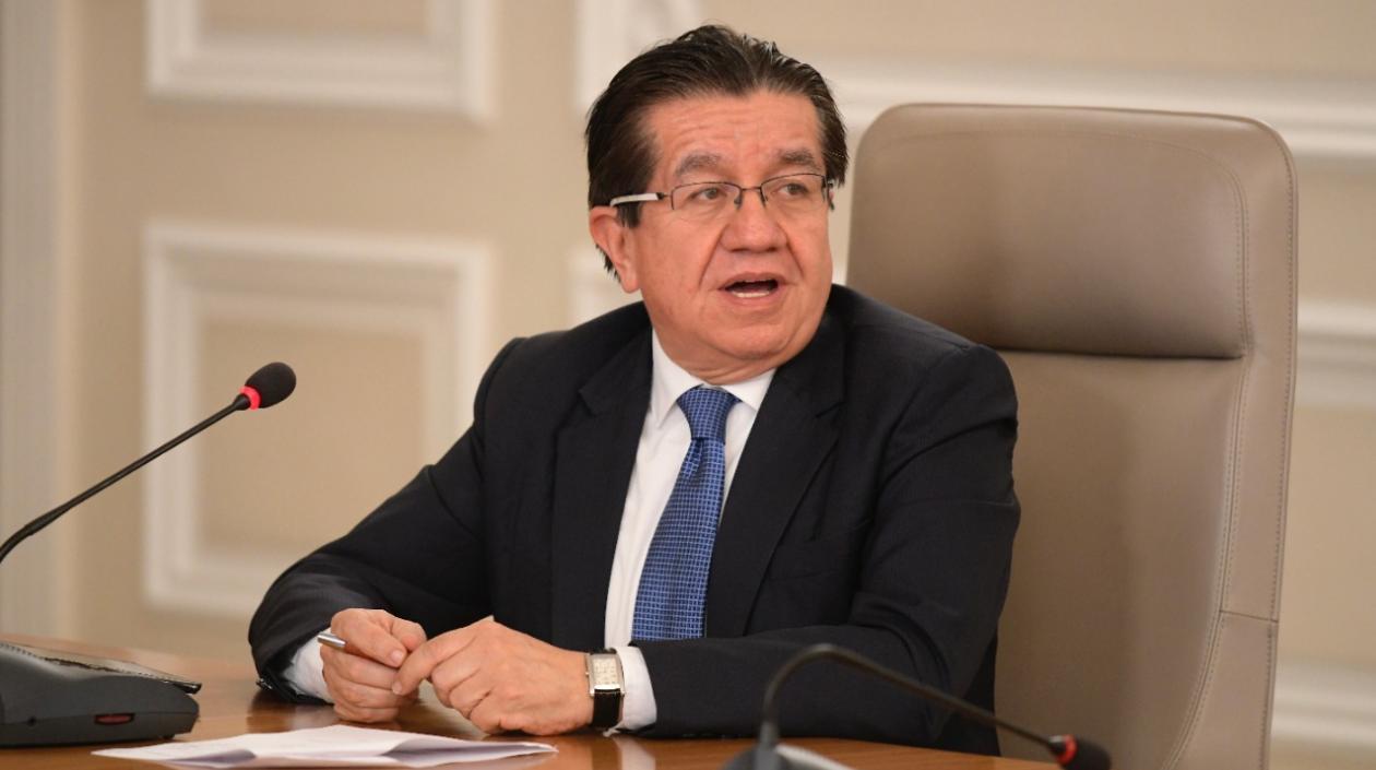 Fernando Ruiz, ministro de Salud.