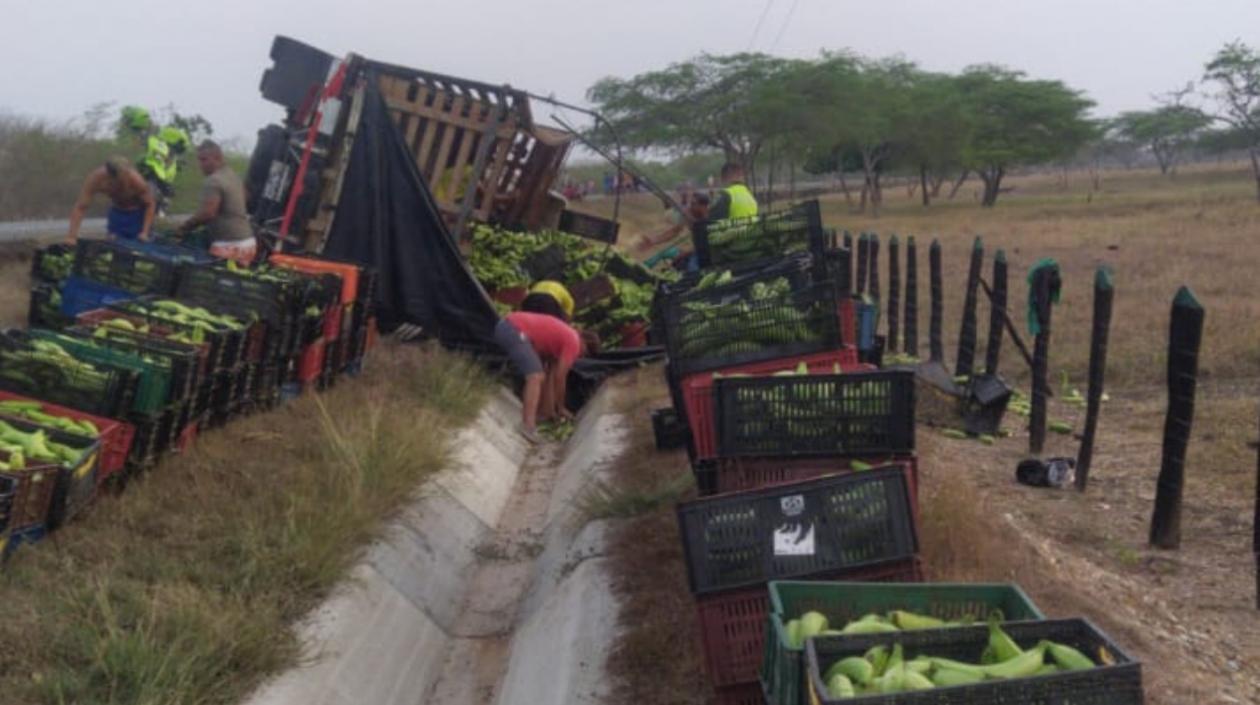 Así quedó el furgón tras el accidente.