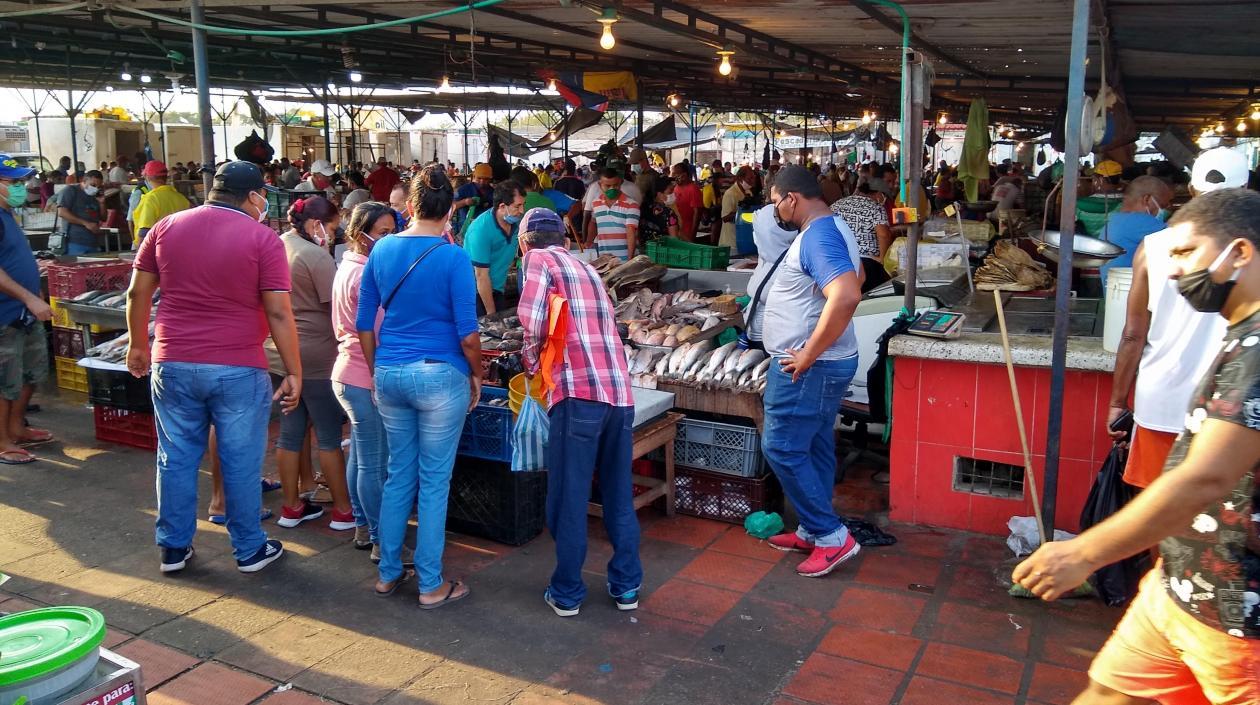 Plaza del Pescado este miércoles santo.