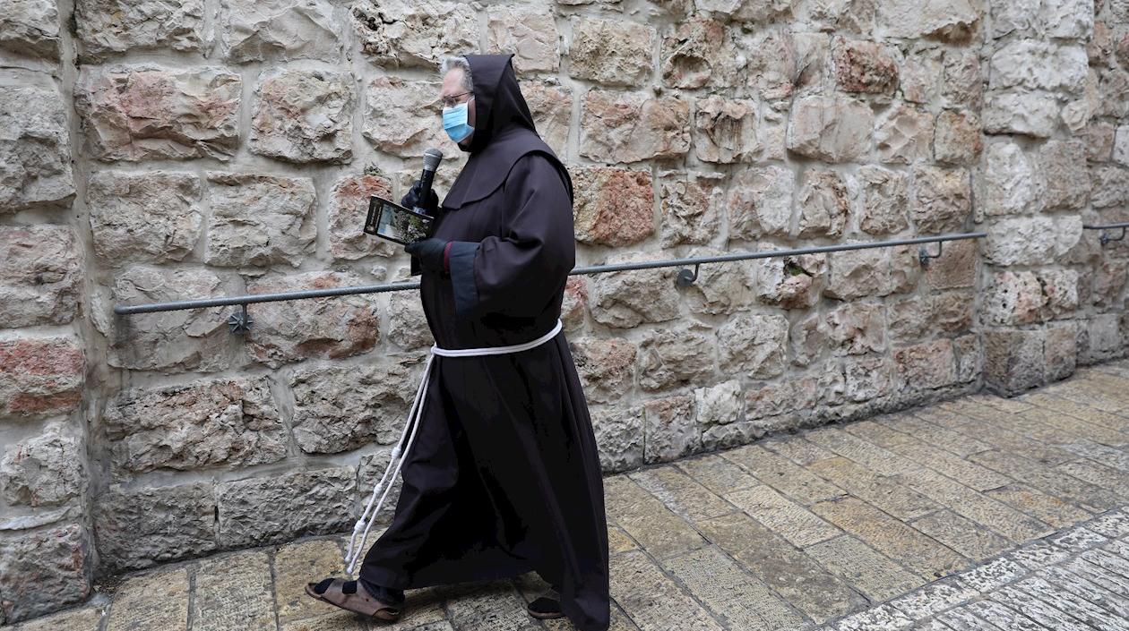 Viacrucis fue con las limitaciones impuestas para evitar la propagación de la Covid-19.