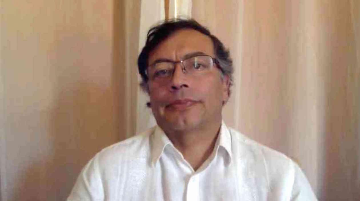 Gustavo Petro, senador.