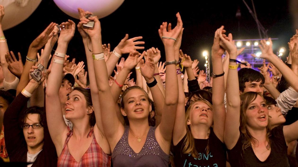 Asistentes disfrutando durante una edición del festival.