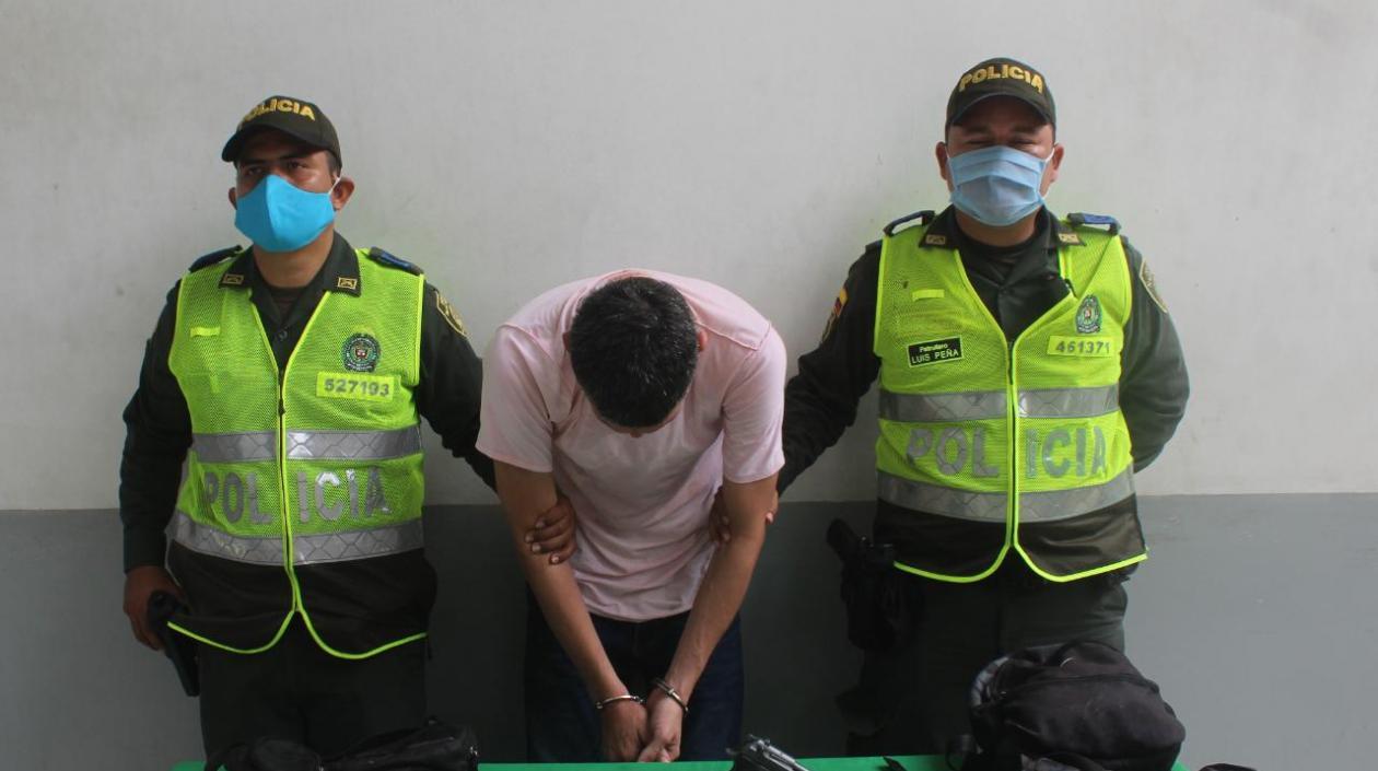 'Mono perra' fue conducido a la URI de la Fiscalía.