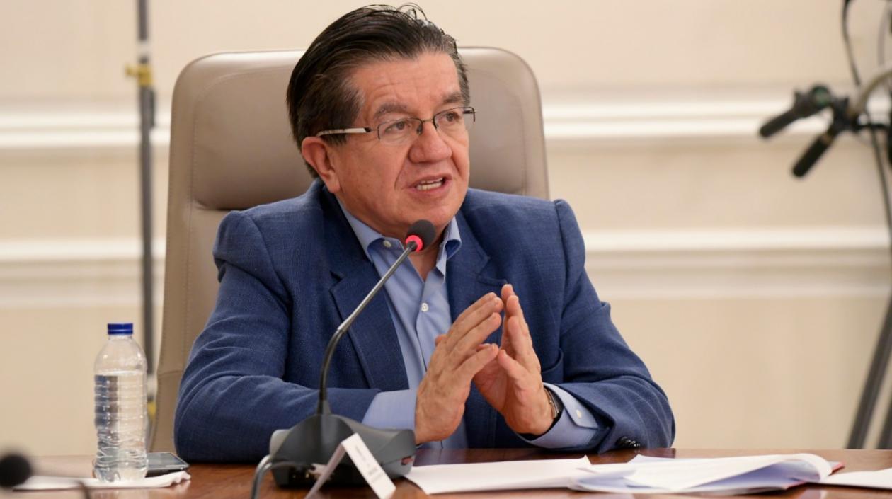 El Ministro de Salud, Fernando Ruiz.