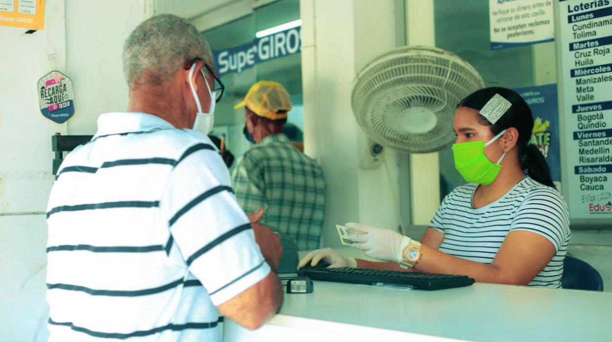 SuperGiros, cumpliendo con protocolos de atención a los clientes.