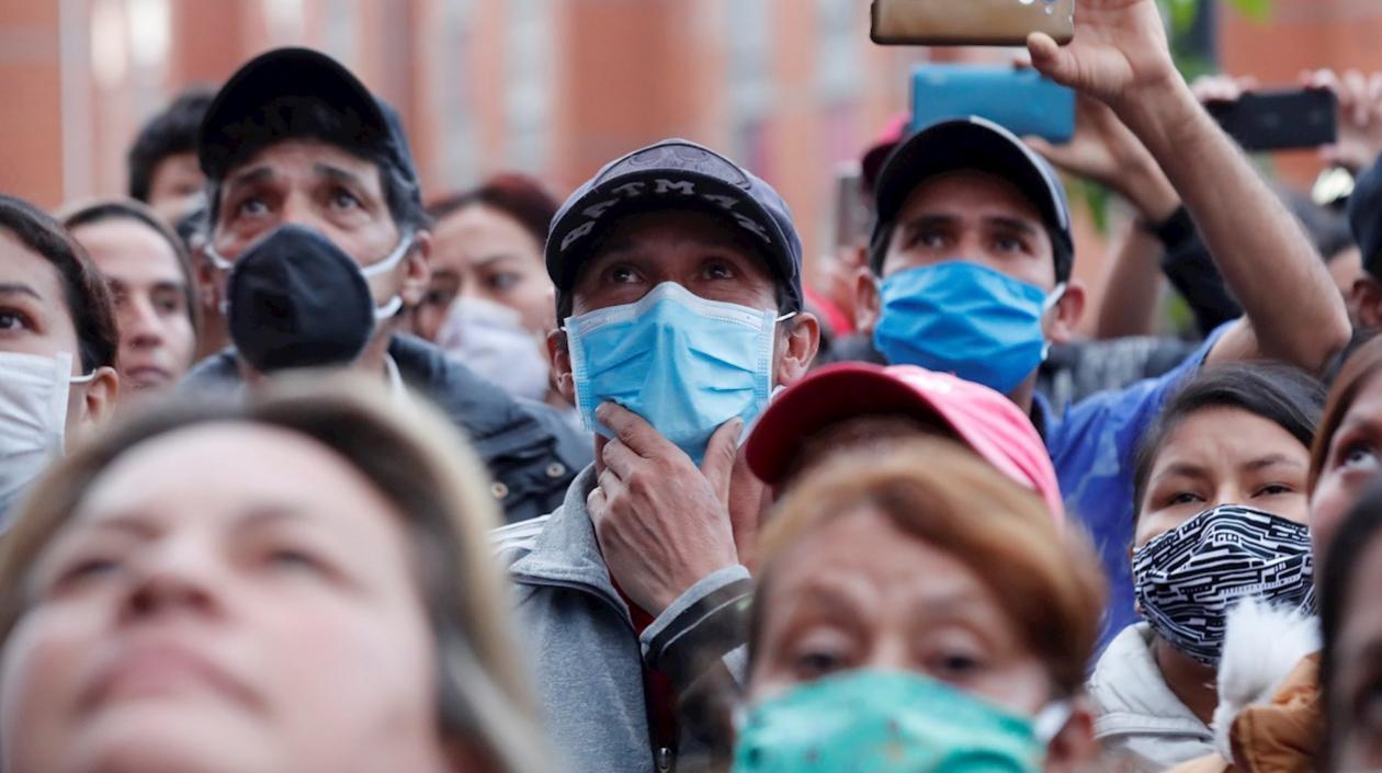 Imagen de una aglomeración en Soacha.