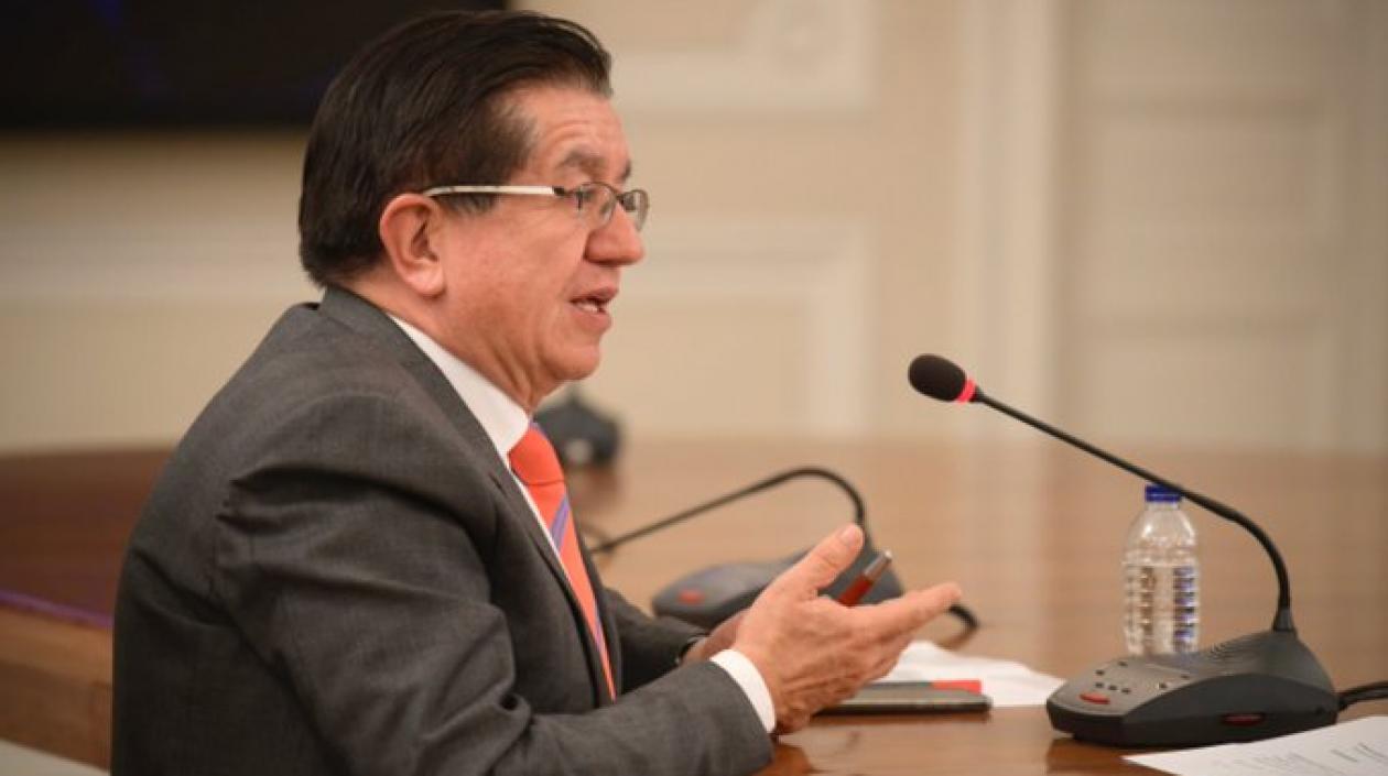 El Ministro de Salud, Fernando Ruiz.