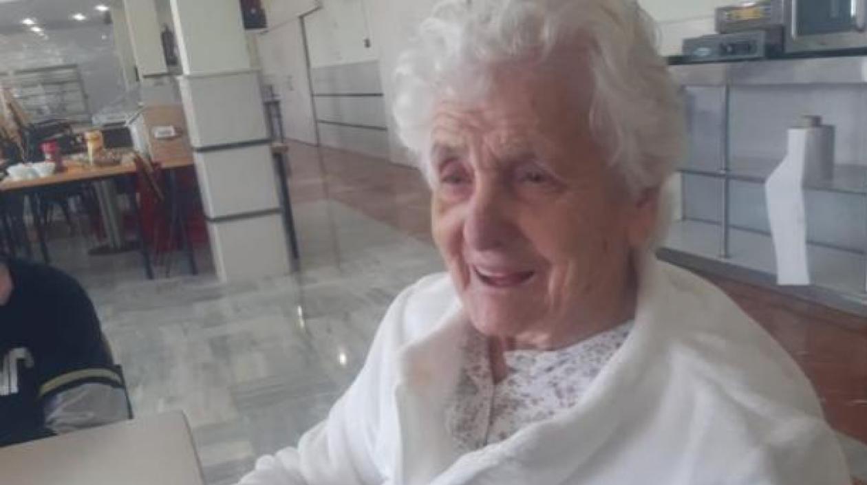 La anciana española Ana del Valle.