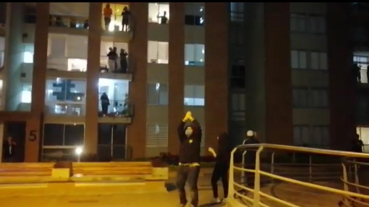 Imagen del conmovedor momento.