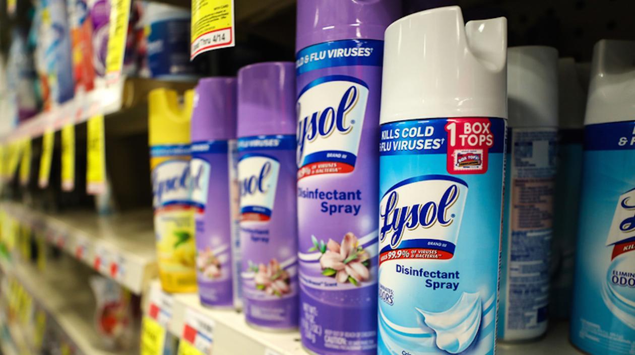 Los fabricantes de Lysol emitieron un comunicado diciendo que no son aptos para el consumo humano.