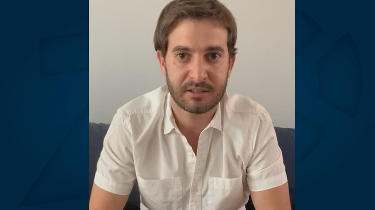 Secretario Privado del Distrito Alfredo Carnbonell.