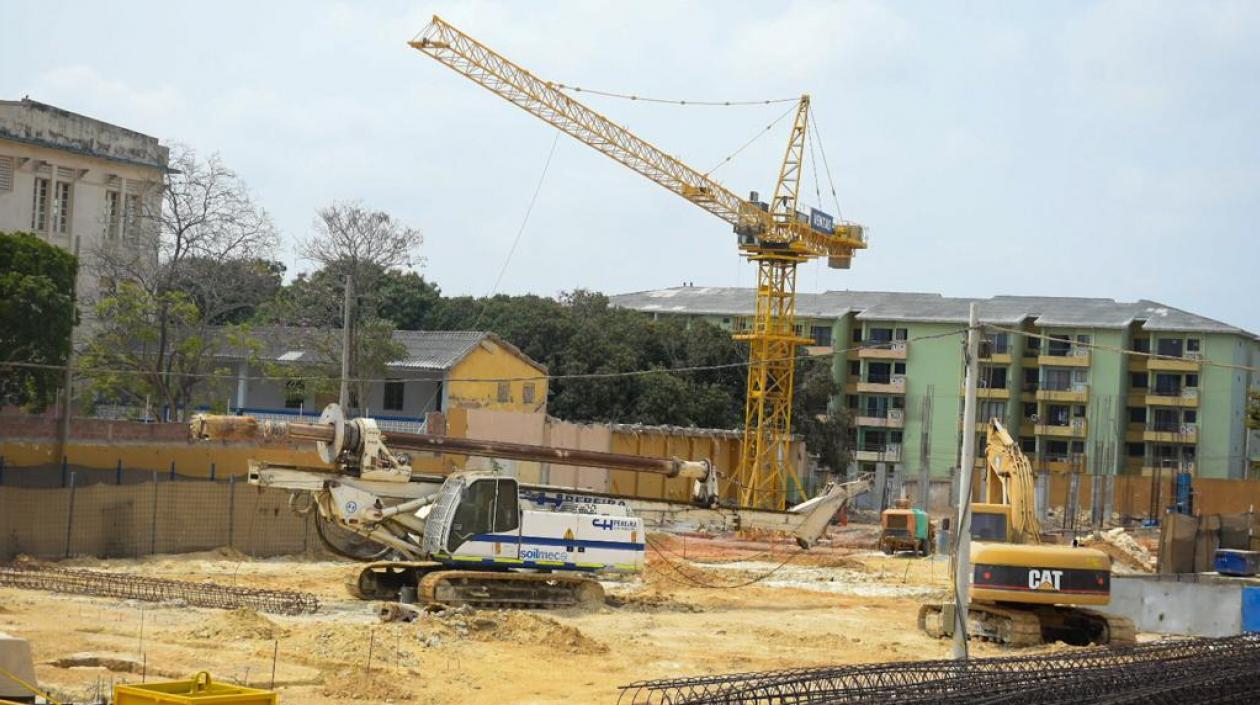 Construcción paralizada en Barranquilla por cuarentena.