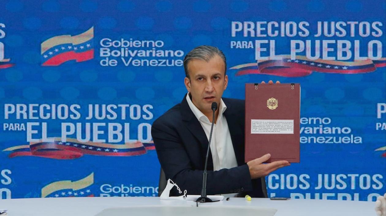Tareck El Aissami, en rueda de prensa este lunes.