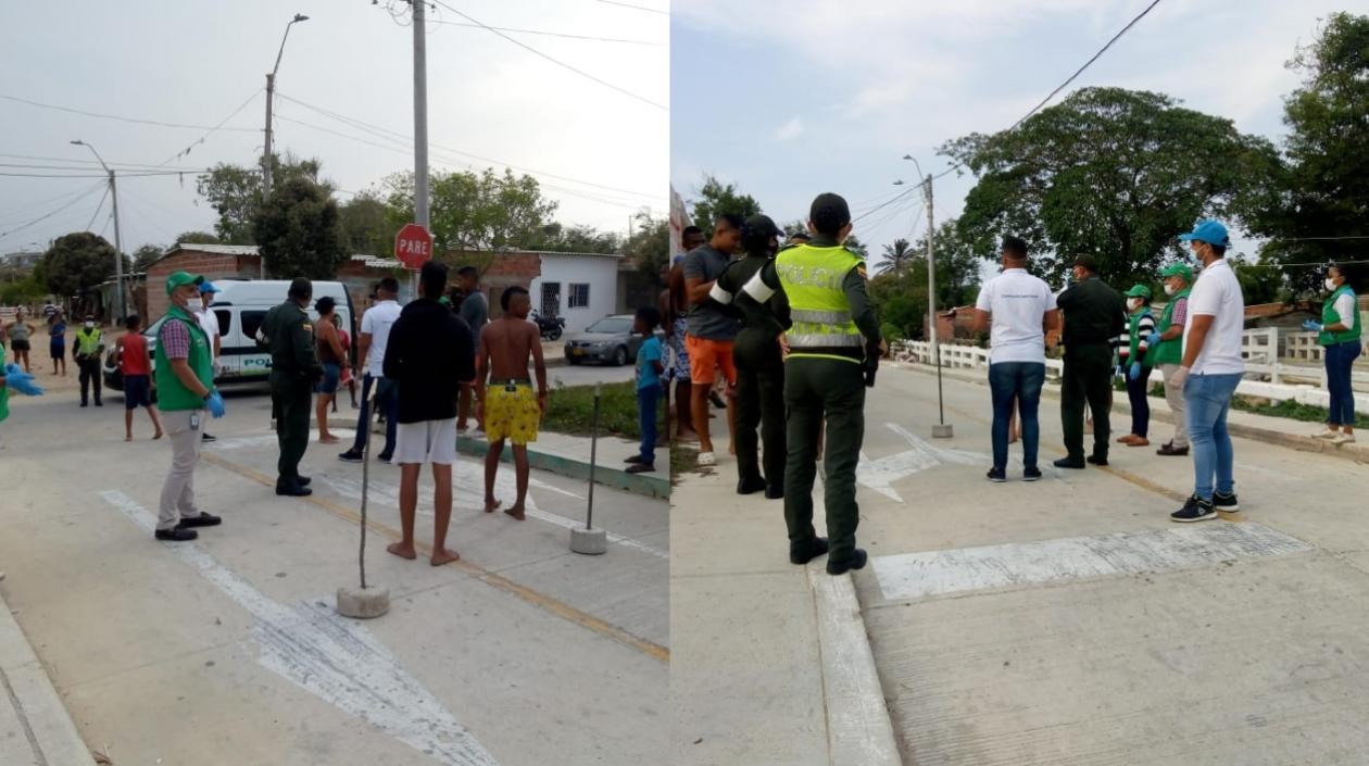 Jóvenes violando la cuarentena en el barrio La Esmeralda.