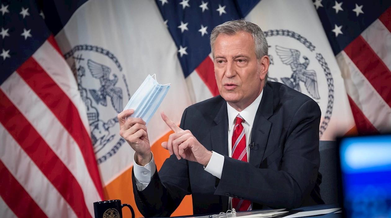 Fotografía cedida por la Alcaldía de Nueva York donde aparece su alcalde, Bill de Blasio.