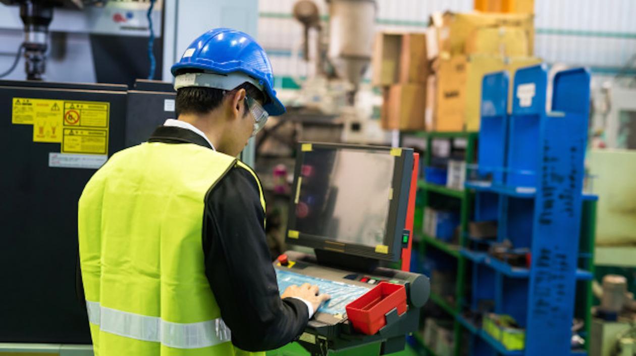  Fabricación de productos informáticos, electrónicos y ópticos comenzarán a operar.