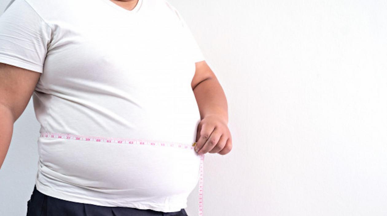 Consejos son comer frutas y verduras, planificar las comidas, pesarse a menudo, hacer ejercicio, dormir lo suficiente e hidratarse.