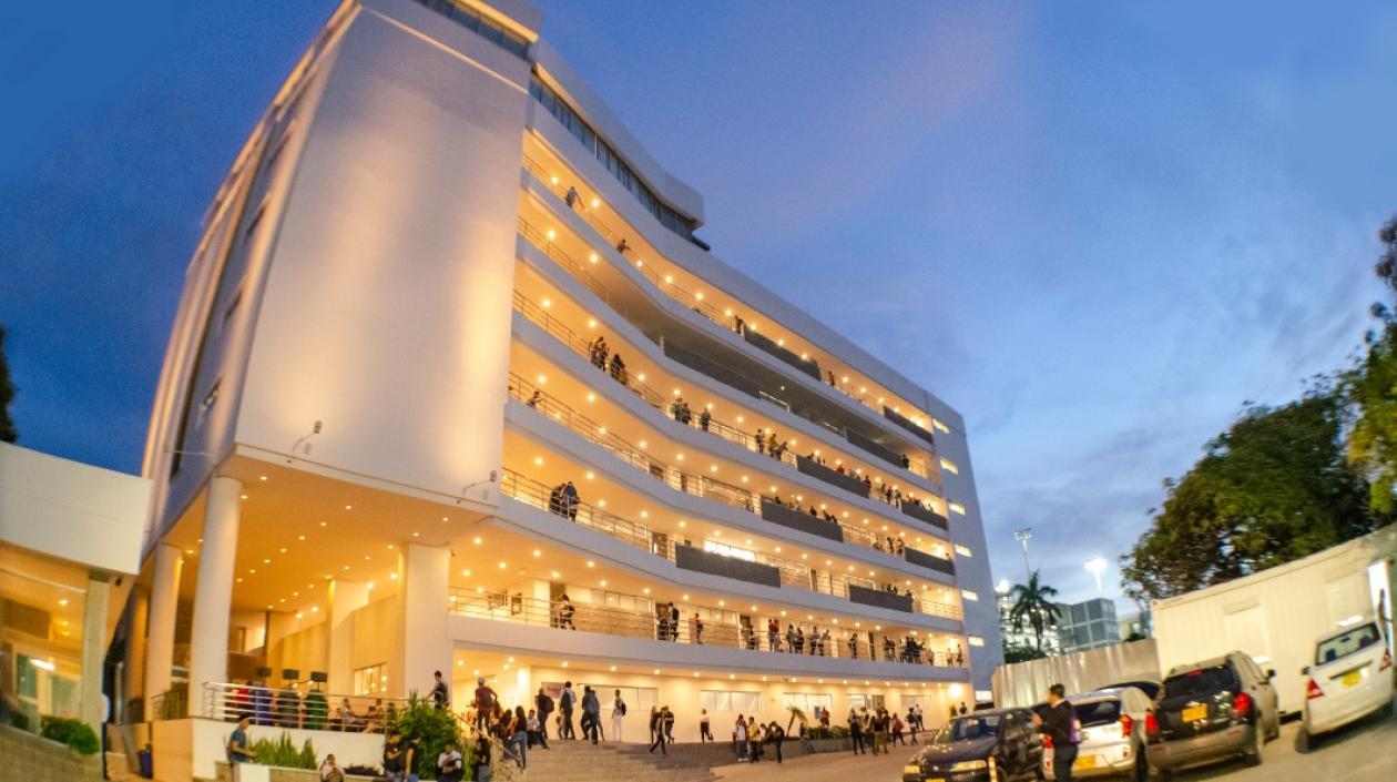 Fachada de la Universidad de la Costa.