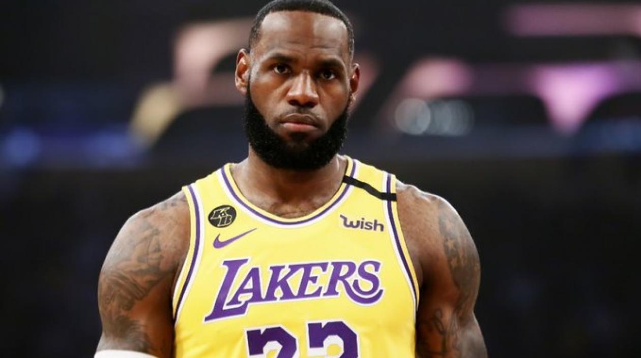 LeBron James, basquetbolista.