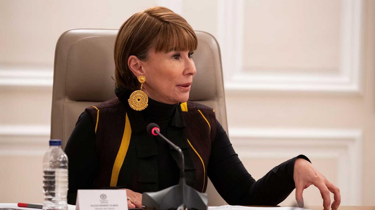 Ministra de Trabajo, Alicia Arango.