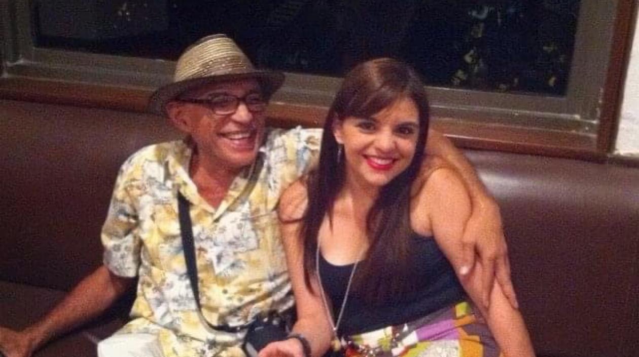 En 2012, en el desaparecido Teatro Amira de la Rosa que tanto luchamos por defender. 