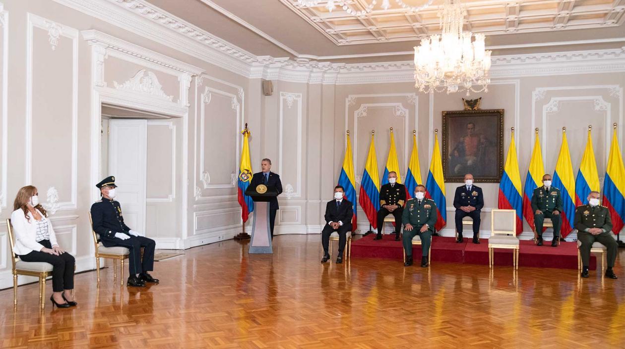 Los alféreces graduados hoy de subtenientes pertenecen al curso número 112 de la Escuela.