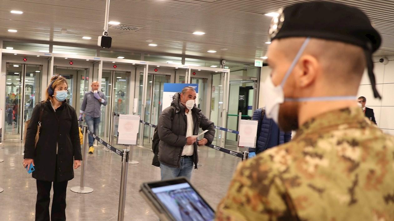  El decreto añade que los viajes hacia y desde el extranjero estarán limitados solo por medidas estatales de los otros países.