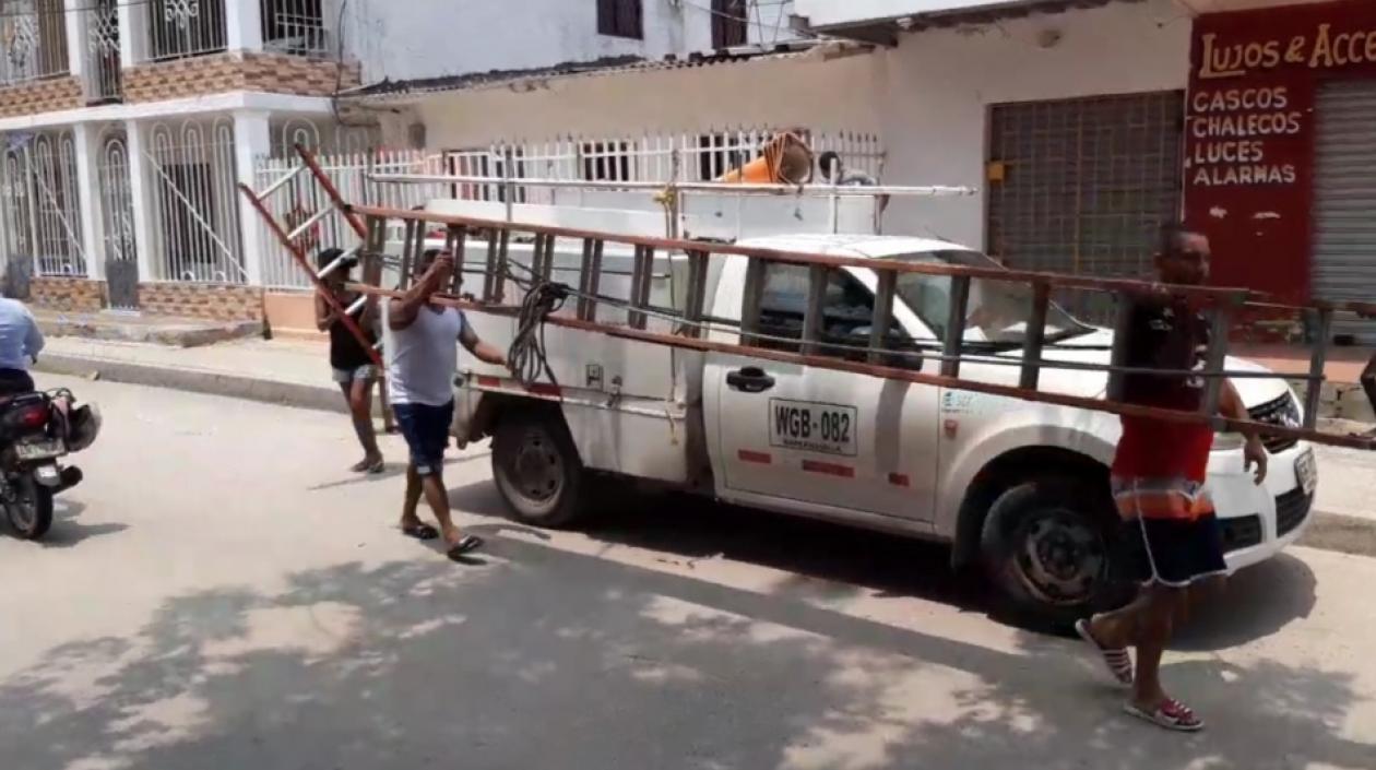 Retienen vehículo de Electricaribe.