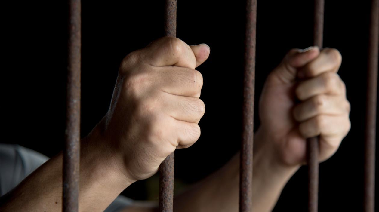 El hombre fue asegurado en centro carcelario.