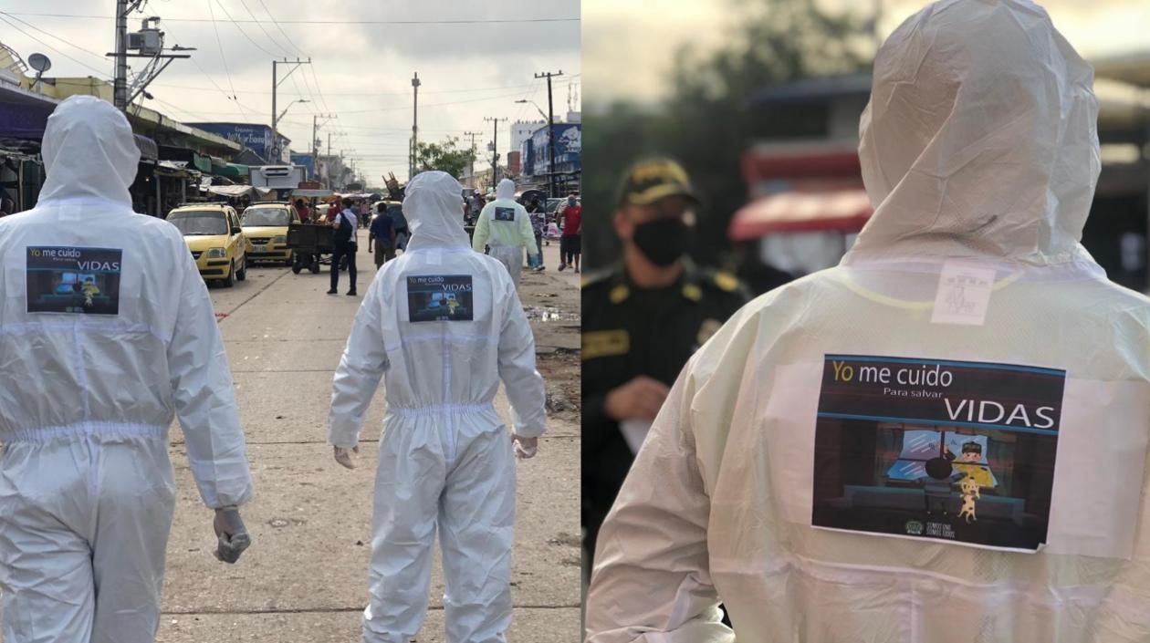 Escuadrón de la Policía en el mercado de la ciudad.